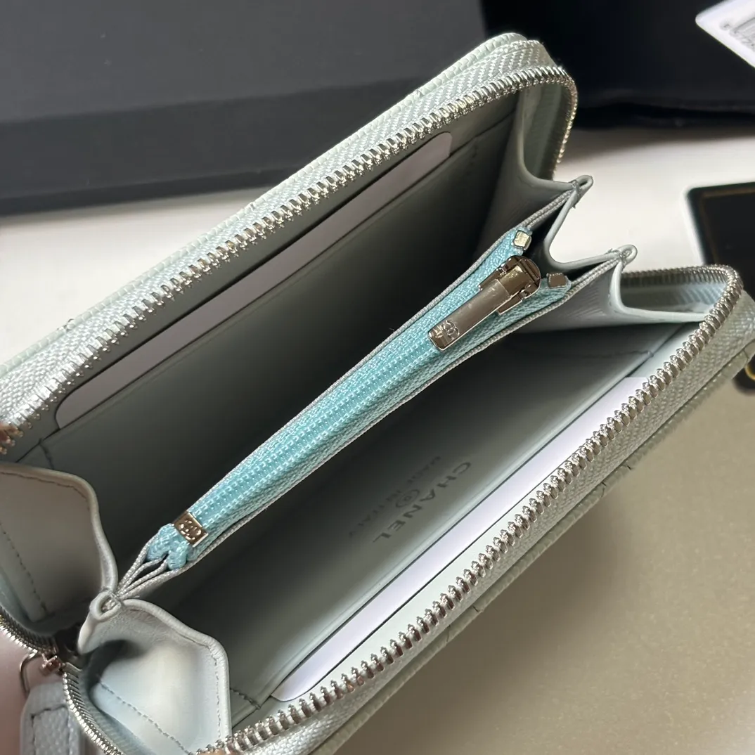 360💰 New product ❤️❤️❤️CH@NEL small zipper card holder💦 with new luogo, zipper compartment inside, original quality, beautiful details, model number AP9630, size 11*7.5*2cm
