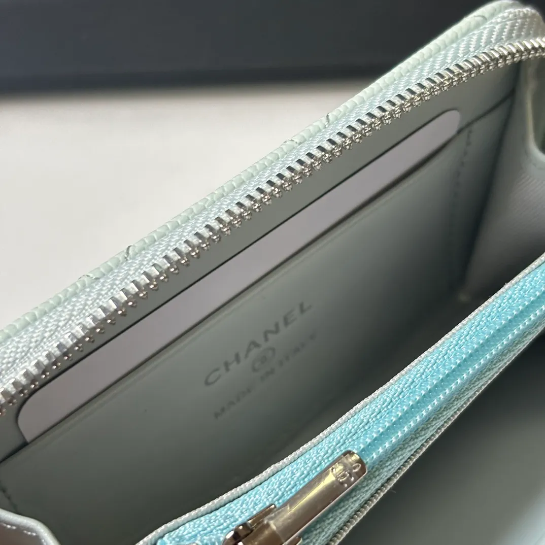 360💰 New product ❤️❤️❤️CH@NEL small zipper card holder💦 with new luogo, zipper compartment inside, original quality, beautiful details, model number AP9630, size 11*7.5*2cm