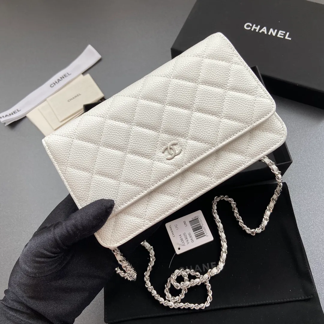 Snap button 600💰Xiaoxiang imported Italian calfskin Item number: A33814 Size: w20×h13×d3.5cm Color: white ball pattern silver steel mark
