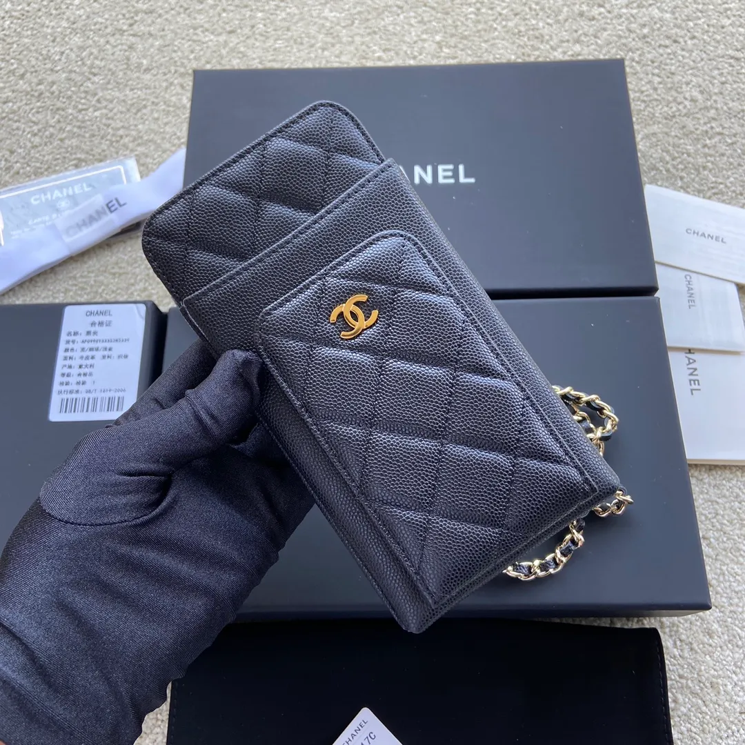 Xiaoxiang imported Italian grained cowhide Item number: AP1980 Price: 540 Color: black ball pattern gold steel mark Size: w18.5×h9×d3cm