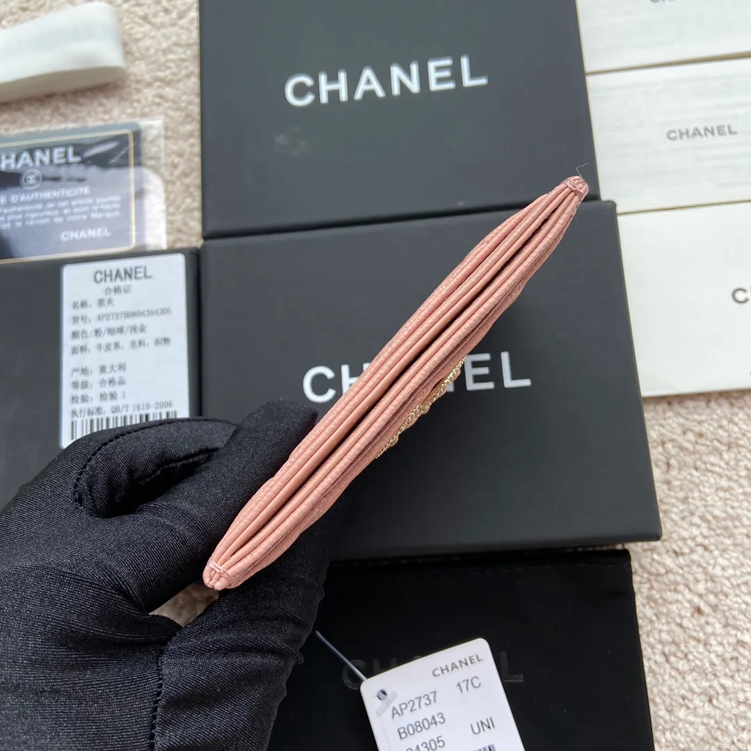 280💰Xiaoxiang imported Italian grained calfskin Item number: AP5474 Size: w11×7.5cm Color: pink fine ball pattern light gold Usage: card holder