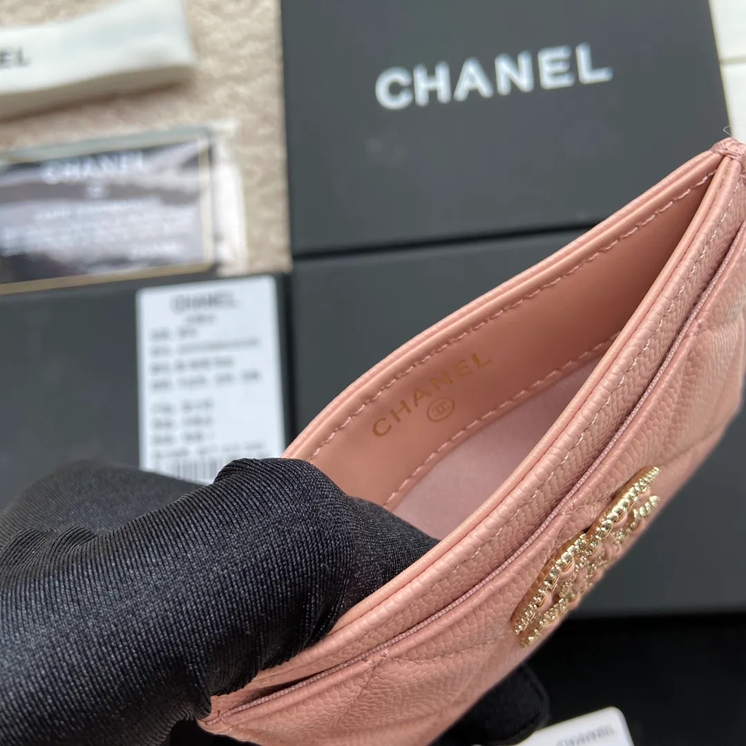 280💰Xiaoxiang imported Italian grained calfskin Item number: AP5474 Size: w11×7.5cm Color: pink fine ball pattern light gold Usage: card holder