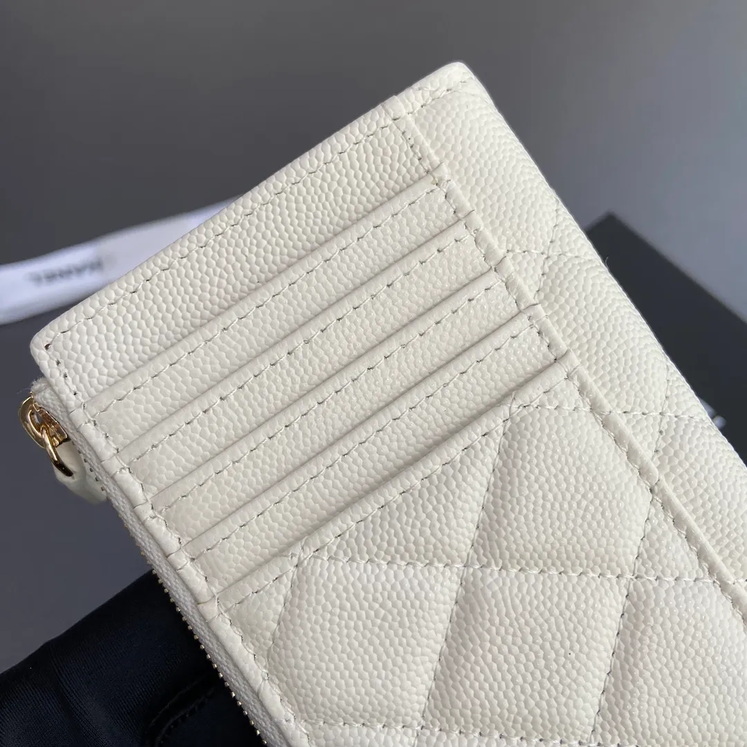 [Special grade hardware original leather] ¥320 Xiaoxiang small zipper bag card holder series Quilted card holder with iconic metal logo Gold tone metal hardware, special Italian imported leather 6 card slots, 1 small zipper bag No.: 3179 White fine ball gold Size: w13×h9×2cm