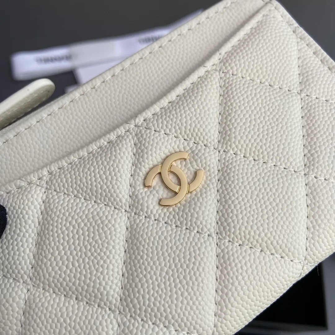 [Special grade hardware original leather] ¥320 Xiaoxiang small zipper bag card holder series Quilted card holder with iconic metal logo Gold tone metal hardware, special Italian imported leather 6 card slots, 1 small zipper bag No.: 3179 White fine ball gold Size: w13×h9×2cm