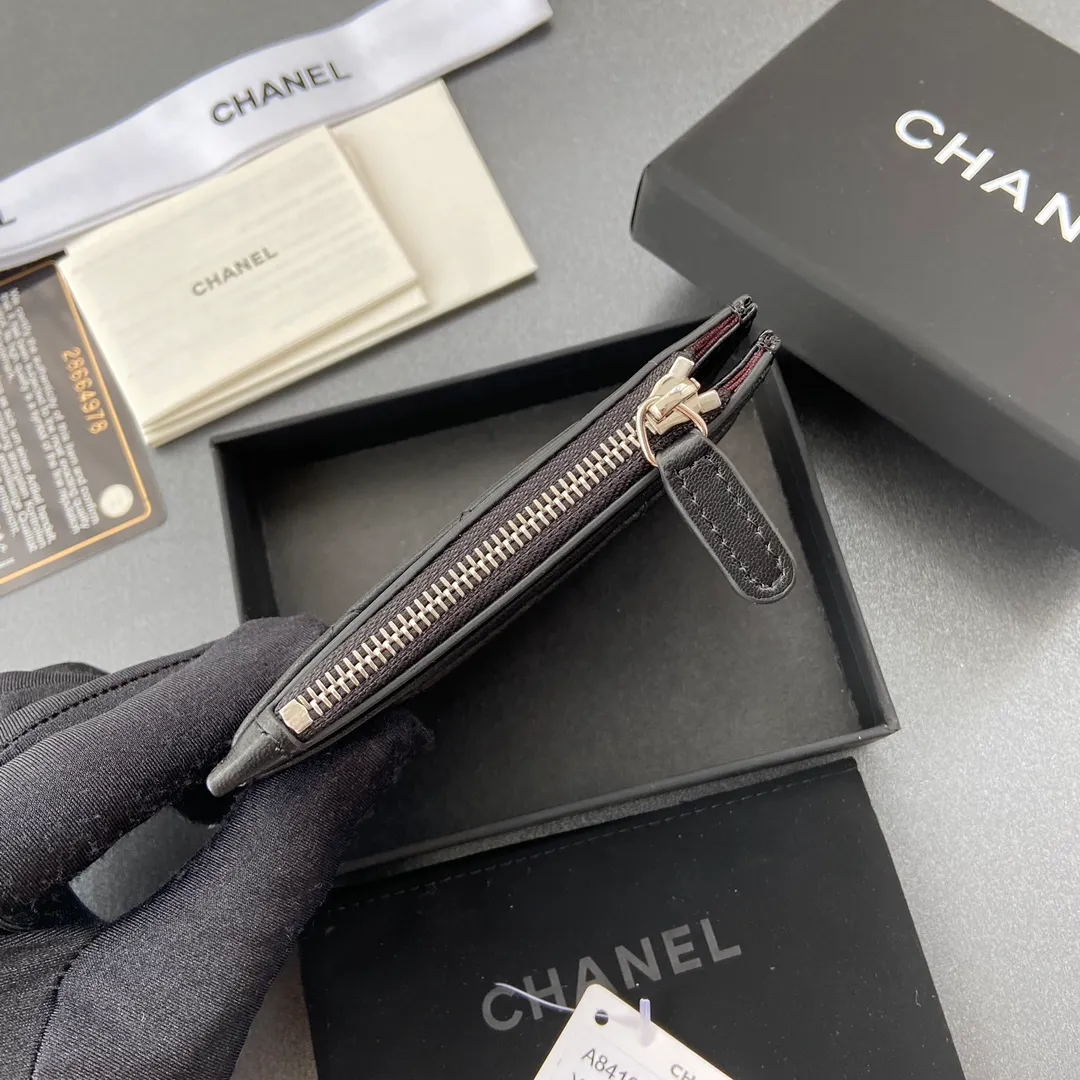 240💰Xiaoxiang imported Italian leather Item number: A84105 Size: w.11.5×h9cm Color: black sheepskin silver steel mark