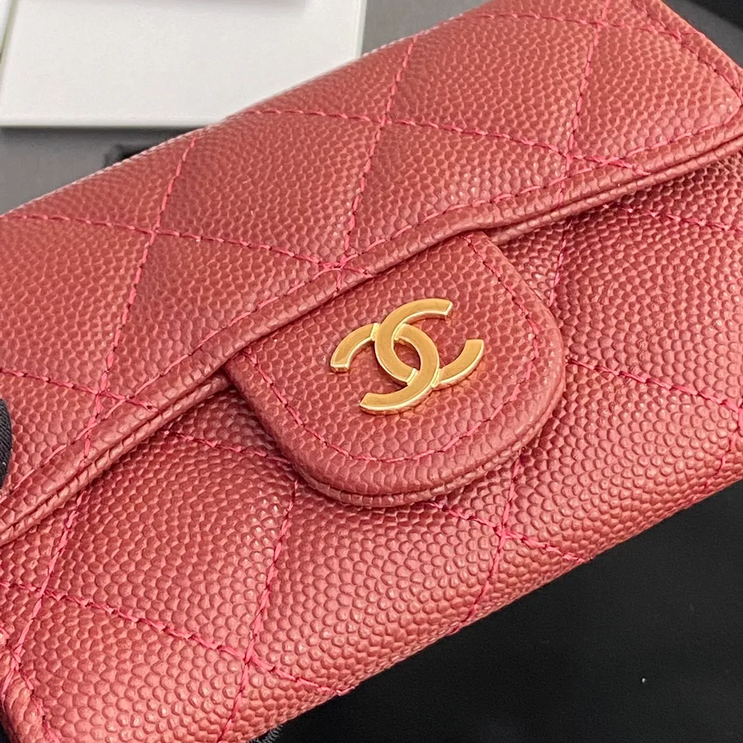 Xiaoxiang imported Italian leather Item number: AP438 (inner compartment with zipper) 💰: 280 Size: w11×h7cm Color: burgundy fine ball pattern golden steel mark