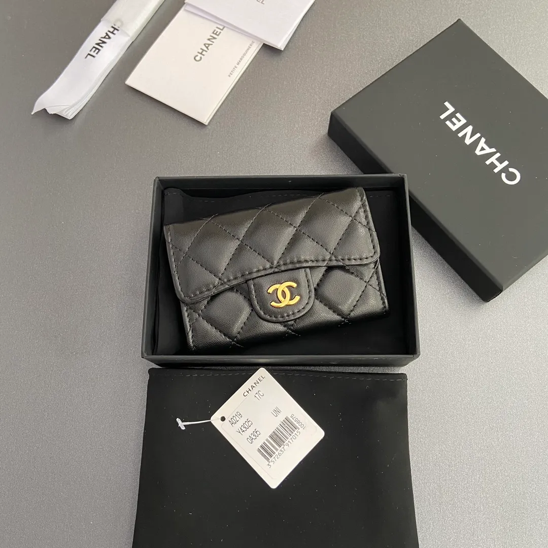 Xiaoxiang imported Italian leather Item number: AP438 (inner compartment with zipper) 💰: 280 Size: w11×h7cm Color: black sheepskin gold steel mark