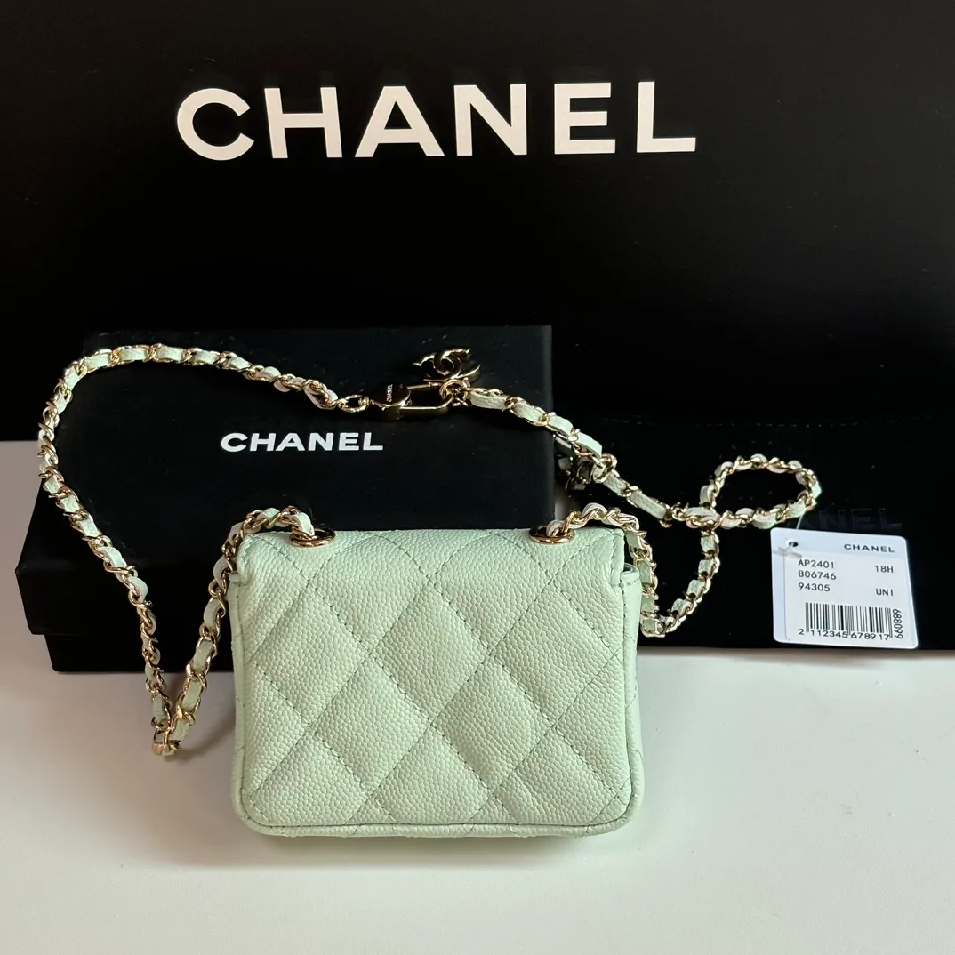 460💰 ❤️❤️❤️Ohanel's new waist bag has arrived. Original quality and beautiful details...AP4802Y size 10x8x3.5cm