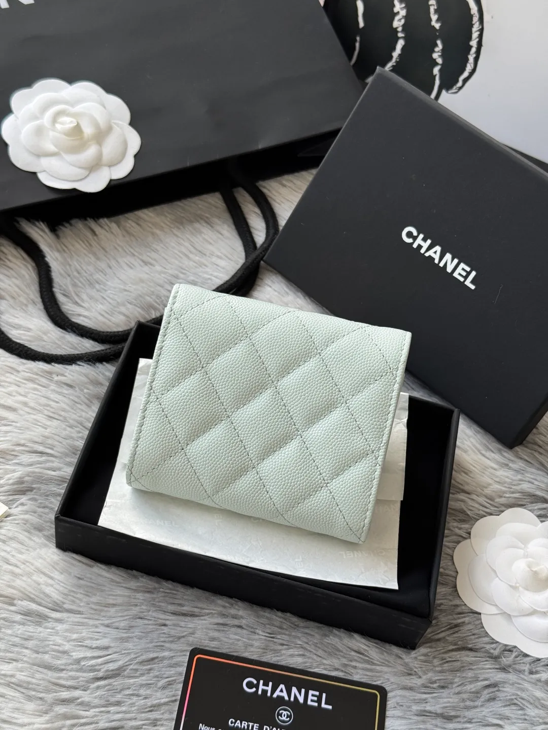 💰480💰 4050 autumn five-pointed star new tri-fold wallet chanel caviar cowhide made with rhombus pattern original quality. Exclusive real shot There is a coin bag inside that can hold hundred-yuan bills, coins and credit cards Number: 4810 Size: 10.5x11.5x3cm.
