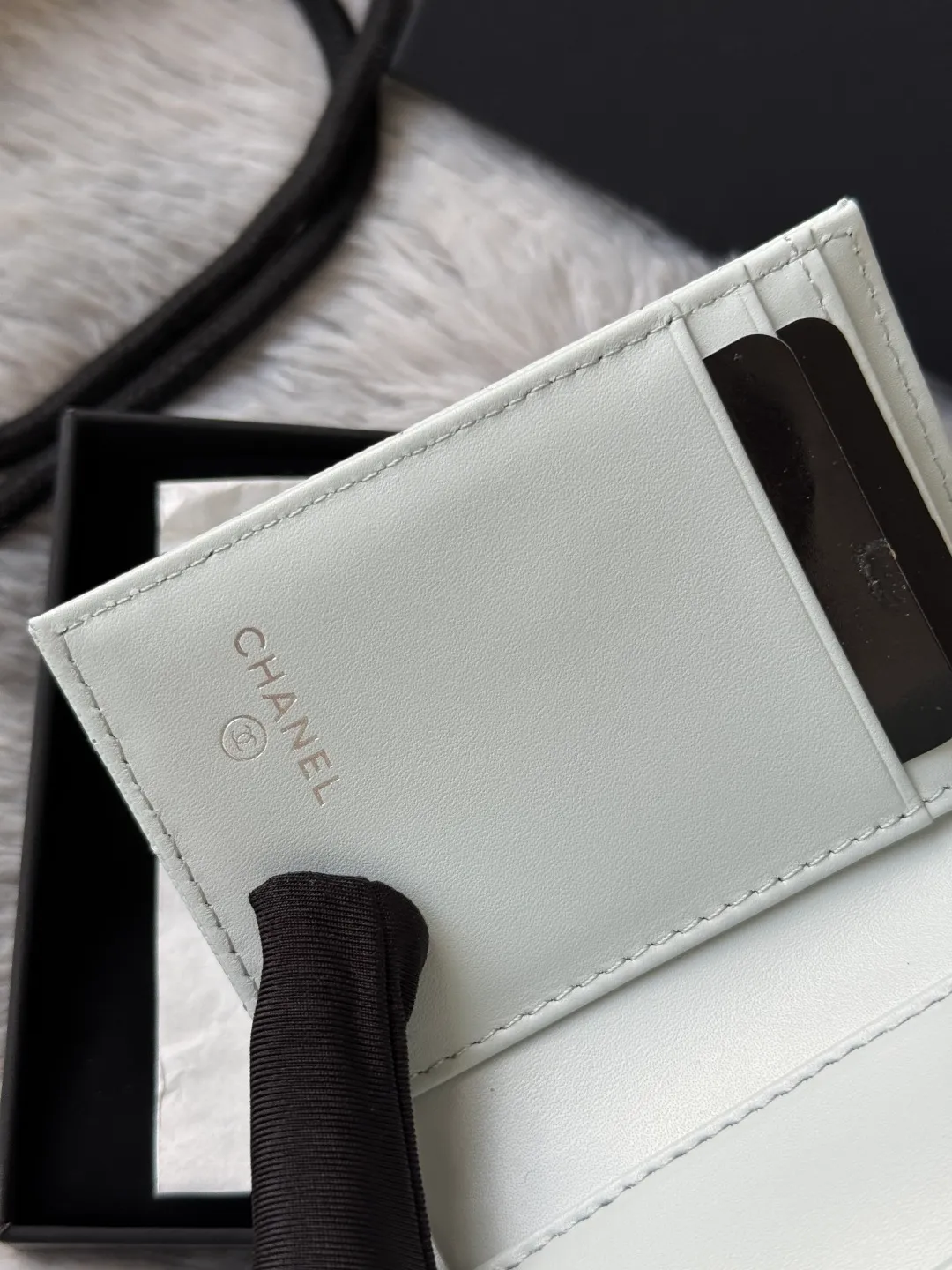💰480💰 4050 autumn five-pointed star new tri-fold wallet chanel caviar cowhide made with rhombus pattern original quality. Exclusive real shot There is a coin bag inside that can hold hundred-yuan bills, coins and credit cards Number: 4810 Size: 10.5x11.5x3cm.