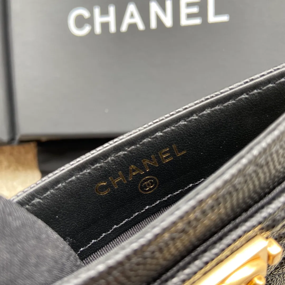 220💰Xiaoxiang imported Italian fine grain calfskin Item number: A84431 Size: w11×h7.5 Color: black fine ball pattern gold steel mark