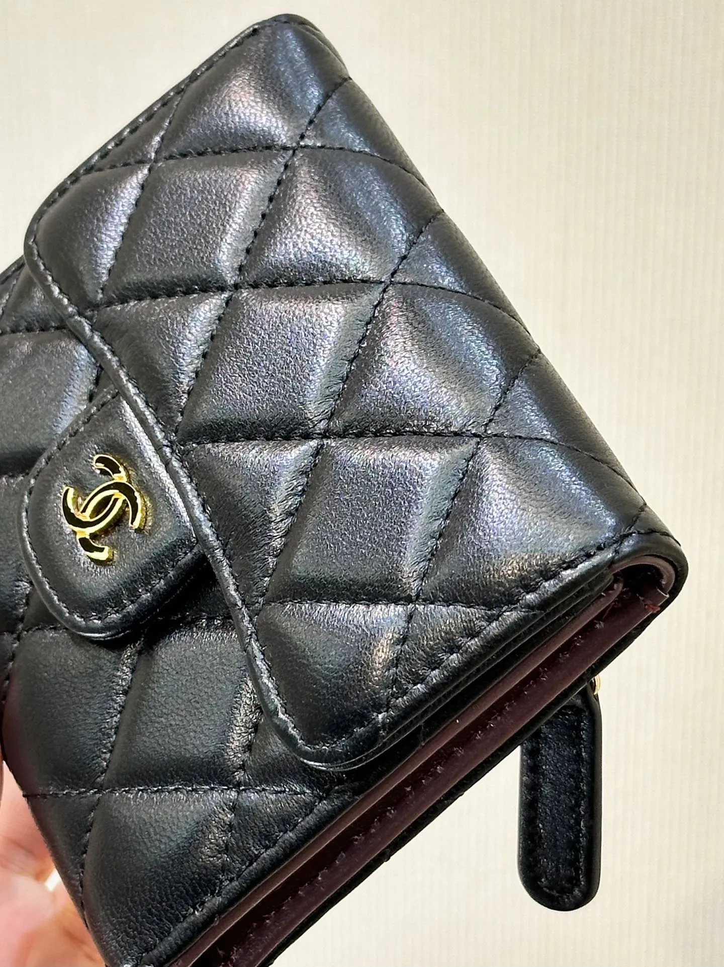 82288 Let’s take a look at the actual sheepskin and give it a feel. I don’t know what kind of language I need to express it in. In short: 100% guaranteed. The leather is top-quality Italian mixed-breed lambskin, fetal sheepskin! High-end texture experience!