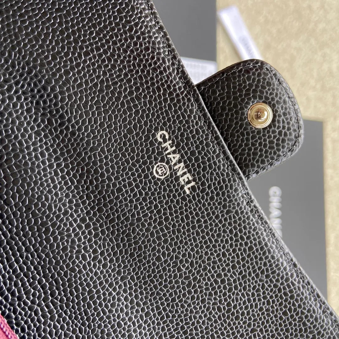 460💰Xiaoxiang imported Italian grained calfskin Item number: A80758 Size: w19×h10.5×3cm Color: black ball grain leather with silver steel mark