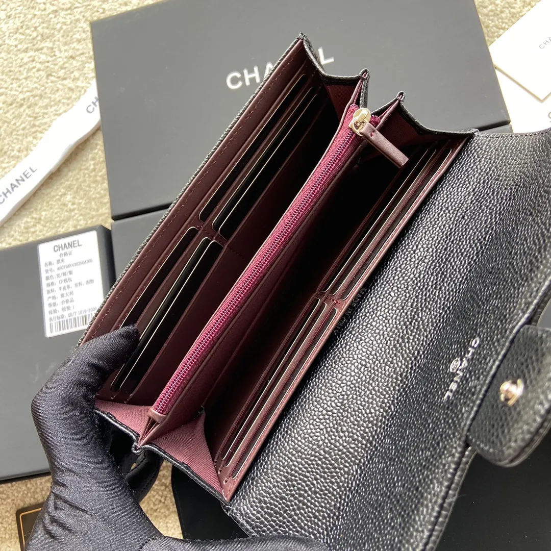 460💰Xiaoxiang imported Italian grained calfskin Item number: A80758 Size: w19×h10.5×3cm Color: black ball grain leather with silver steel mark