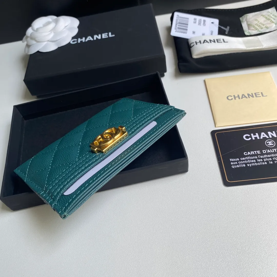 220💰 [Original order quality] [Delivery packaging] CHANEL, original order quality, leboy card holder 💦 style number A84431 top leather hardware, beautiful details, complete package! Size 11*7.5*1.