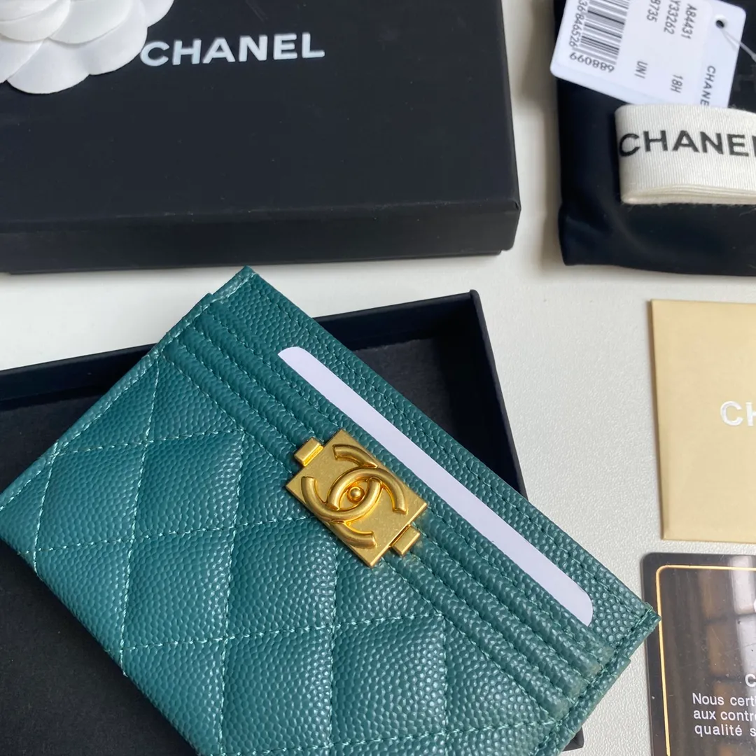 220💰 [Original order quality] [Delivery packaging] CHANEL, original order quality, leboy card holder 💦 style number A84431 top leather hardware, beautiful details, complete package! Size 11*7.5*1.
