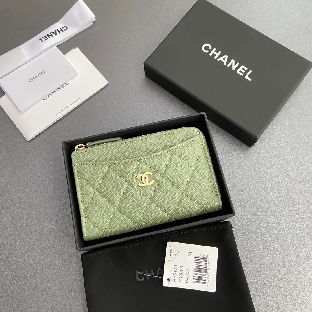 [Special grade hardware original leather] ¥320 Xiaoxiang small zipper bag card holder series Quilted card holder with iconic metal logo Gold tone metal hardware, special Italian imported leather 6 card slots, 1 small zipper bag No.: 3179 Greek green thin ball gold Size: w13×h9×2cm