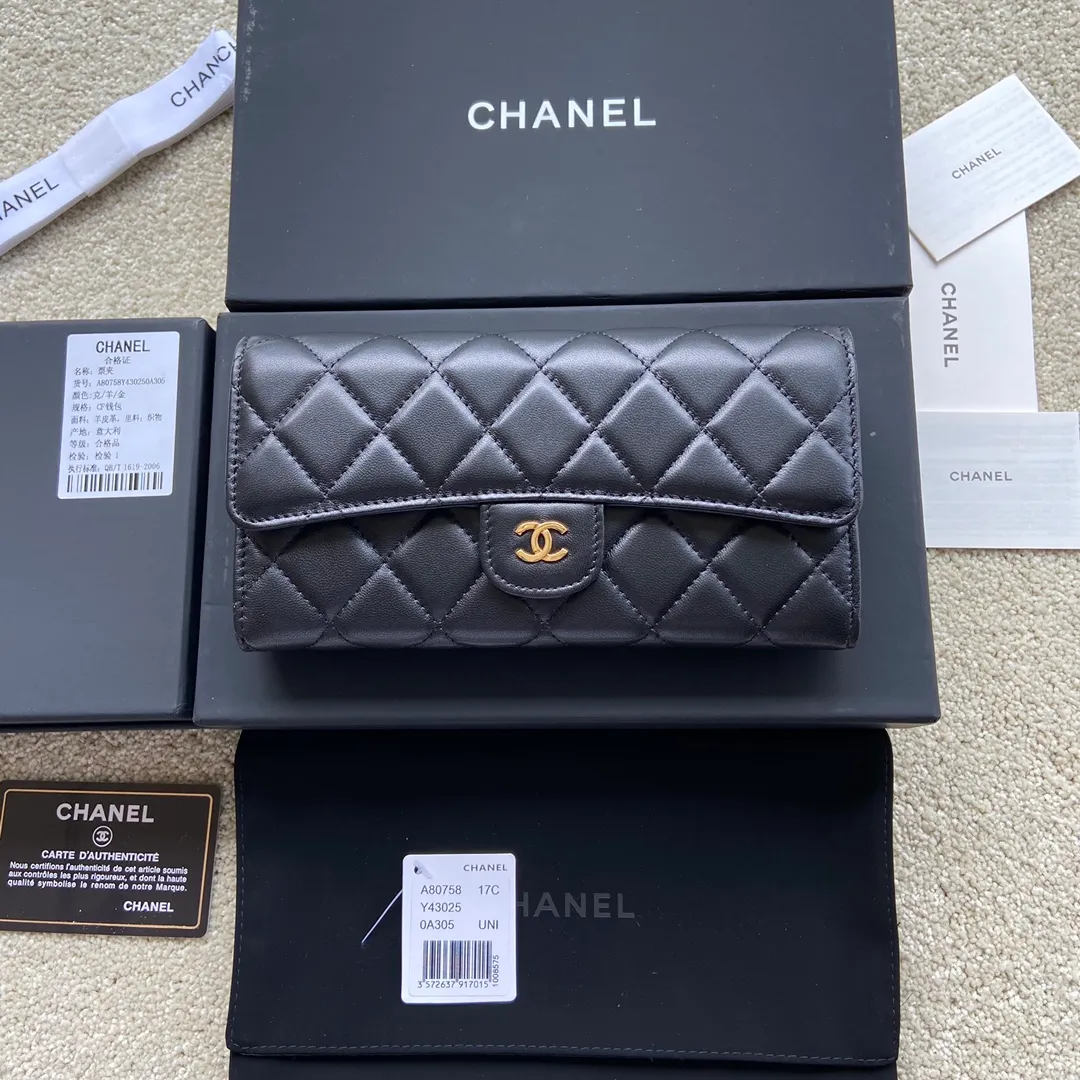 460💰Xiaoxiang imported Italian lambskin Item number: A80758 Size: w19×h10.5×3cm Color: black lambskin gold steel mark