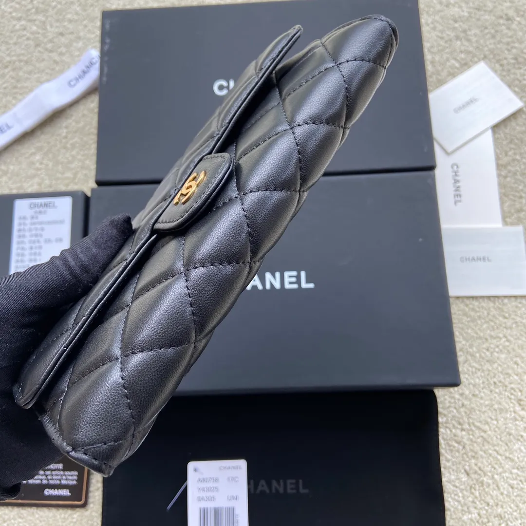 460💰Xiaoxiang imported Italian lambskin Item number: A80758 Size: w19×h10.5×3cm Color: black lambskin gold steel mark