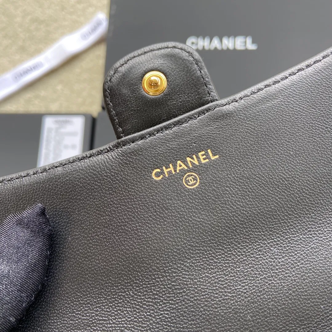 460💰Xiaoxiang imported Italian lambskin Item number: A80758 Size: w19×h10.5×3cm Color: black lambskin gold steel mark