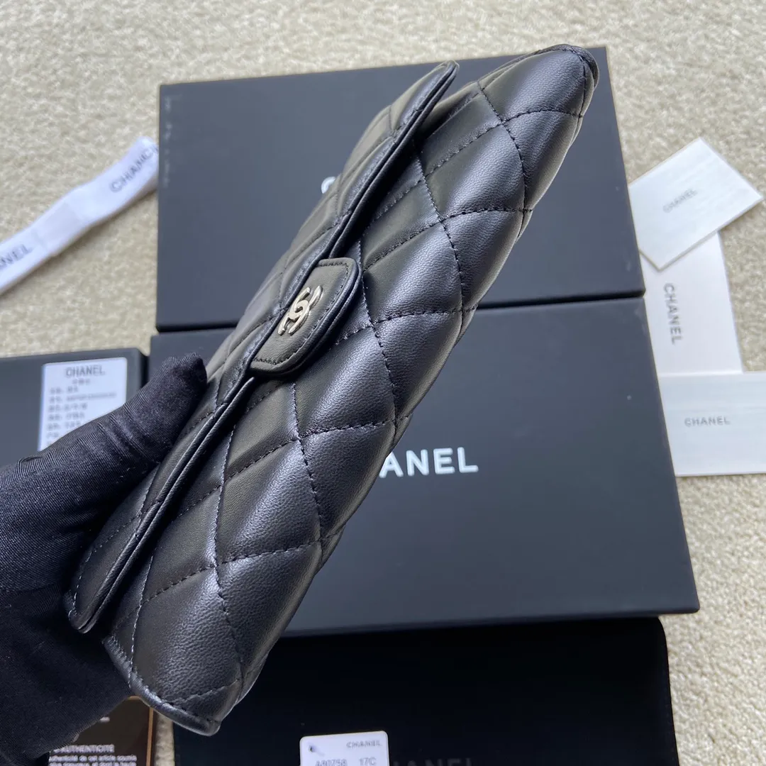 460💰Xiaoxiang imported Italian lambskin Item number: A80758 Size: w19×h10.5×3cm Color: black lambskin silver steel mark