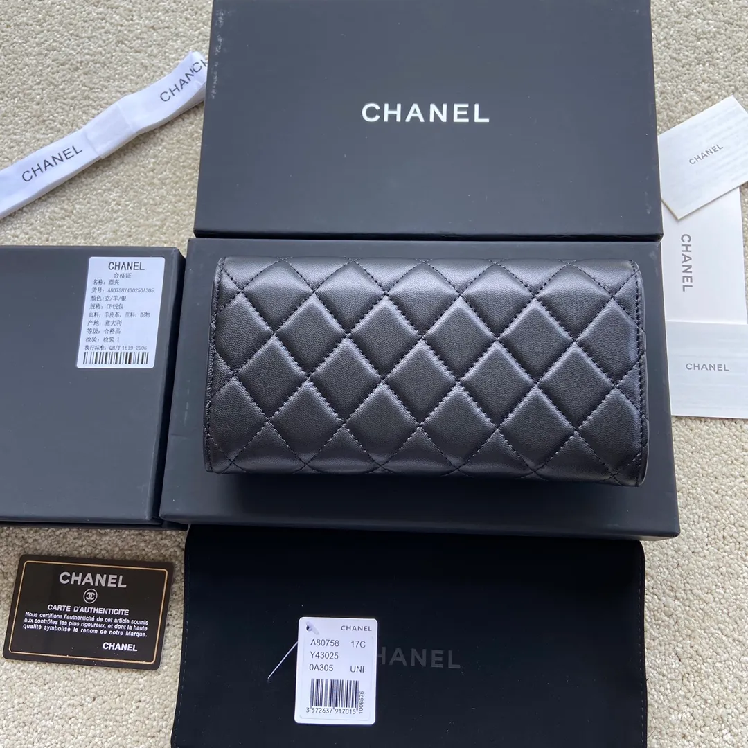 460💰Xiaoxiang imported Italian lambskin Item number: A80758 Size: w19×h10.5×3cm Color: black lambskin silver steel mark