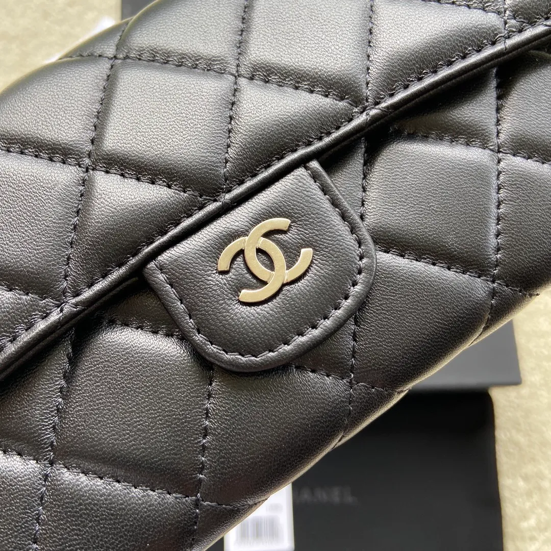 460💰Xiaoxiang imported Italian lambskin Item number: A80758 Size: w19×h10.5×3cm Color: black lambskin silver steel mark