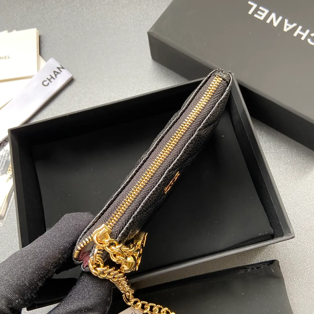 250💰Xiaoxiang imported Italian grain cowhide Item number: A50168 Size: w14×h9.5cm Color: black ball pattern gold buckle