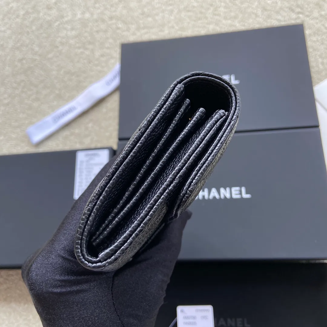 460💰Xiaoxiang imported Italian grained calfskin Item No.: A80758 Size: w19×h10.5×3cm Color: Black ball-grained leather with golden steel mark