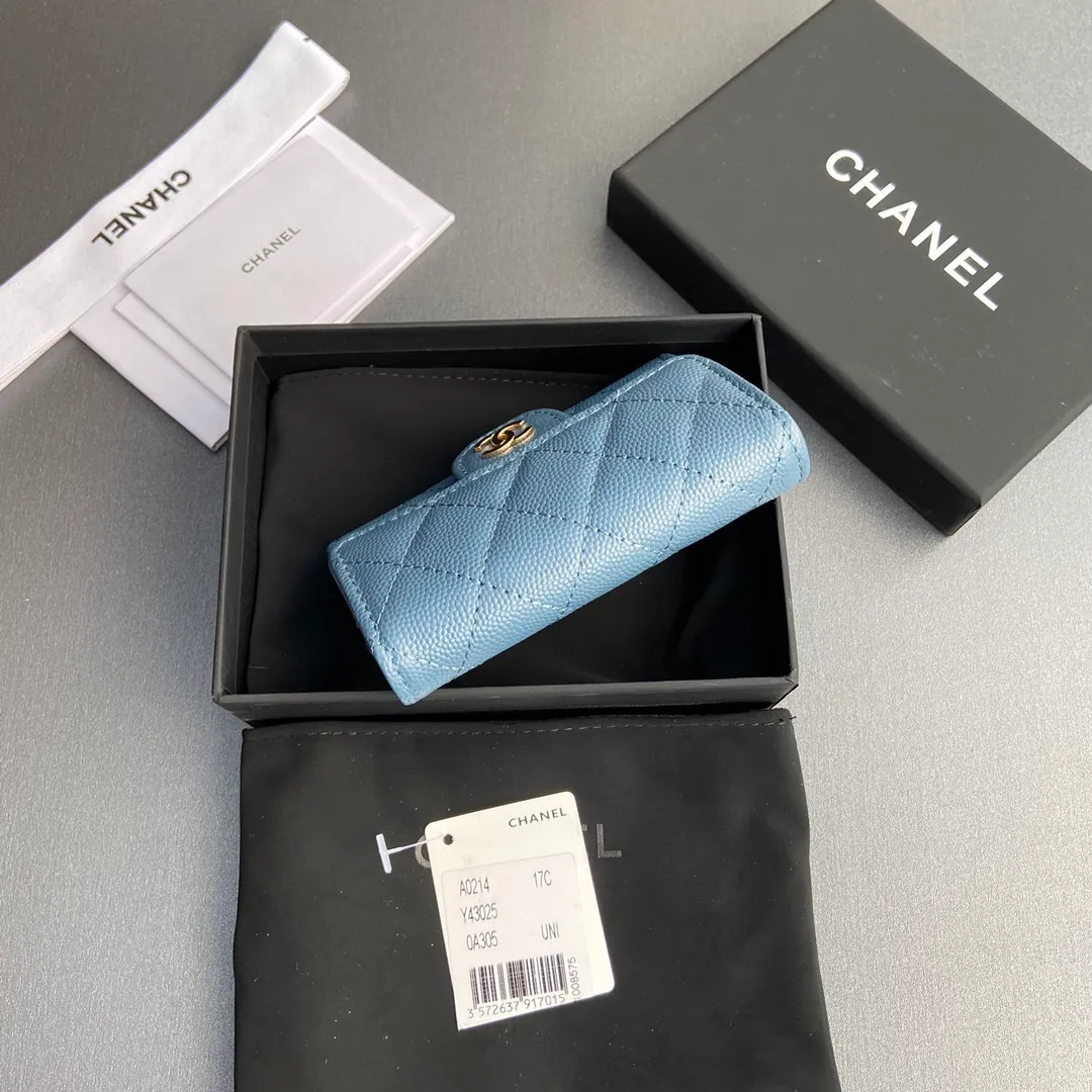 260💰Xiaoxiang imported Italian leather Item number: AP428 Size: w11×h7cm Color: Haze blue fine ball pattern golden steel mark