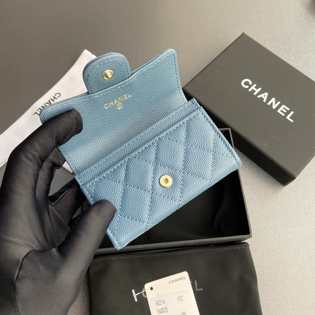 260💰Xiaoxiang imported Italian leather Item number: AP428 Size: w11×h7cm Color: Haze blue fine ball pattern golden steel mark