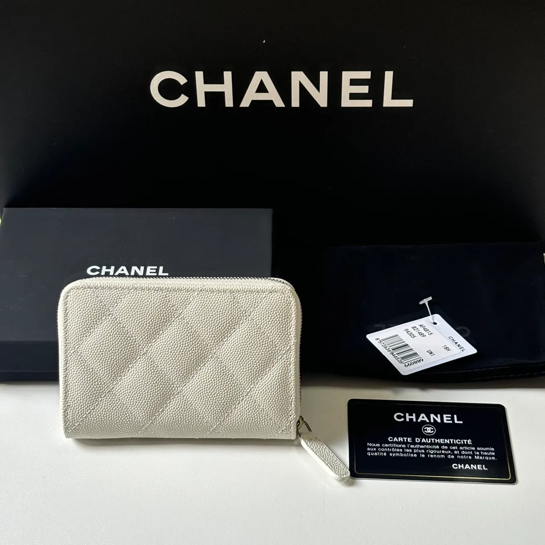 360💰 New product ❤️❤️❤️CH@NEL small zipper card holder💦 with new luogo, zipper compartment inside, original quality, beautiful details, model number AP9630, size 11*7.5*2cm