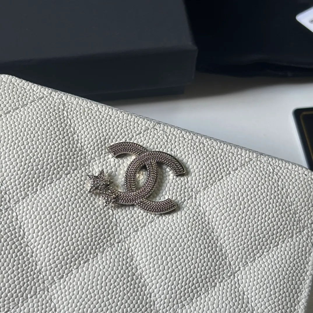 360💰 New product ❤️❤️❤️CH@NEL small zipper card holder💦 with new luogo, zipper compartment inside, original quality, beautiful details, model number AP9630, size 11*7.5*2cm