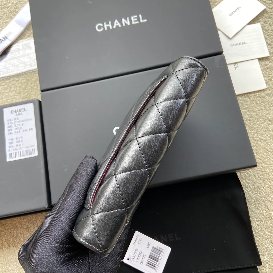 Xiaoxiang imported Italian sheepskin, long model 30% off 540💰 Item number: AP63012 Size: w18.5×h10cm Color: black sheepskin gold steel mark