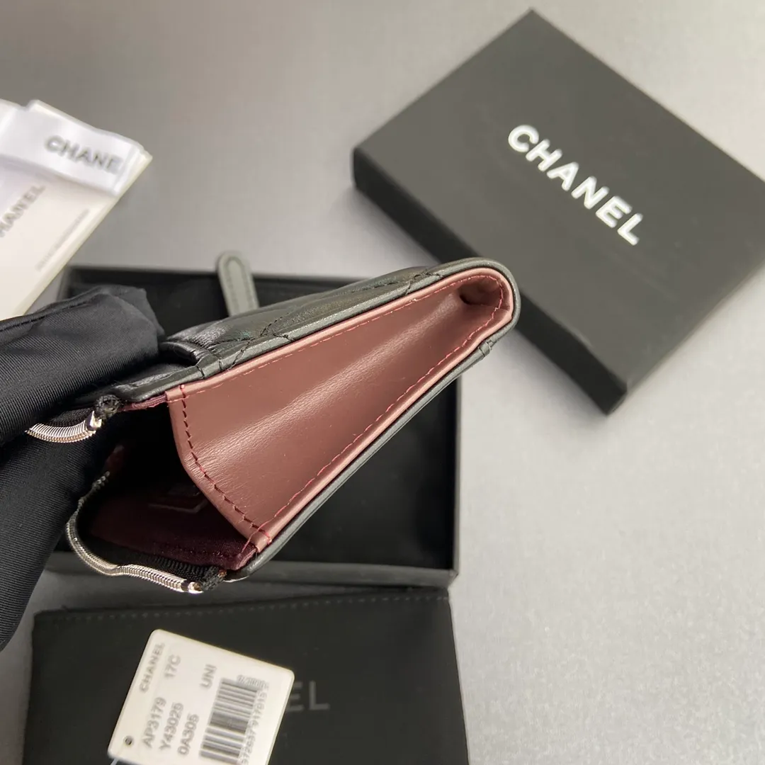[Special grade hardware original leather] ¥320 Xiaoxiang small zipper bag card holder series Quilted card holder with iconic metal logo Silver tone metal hardware, special Italian imported leather 6 card slots, 1 small zipper bag No.: 3179 Size: w13×h9×2cm