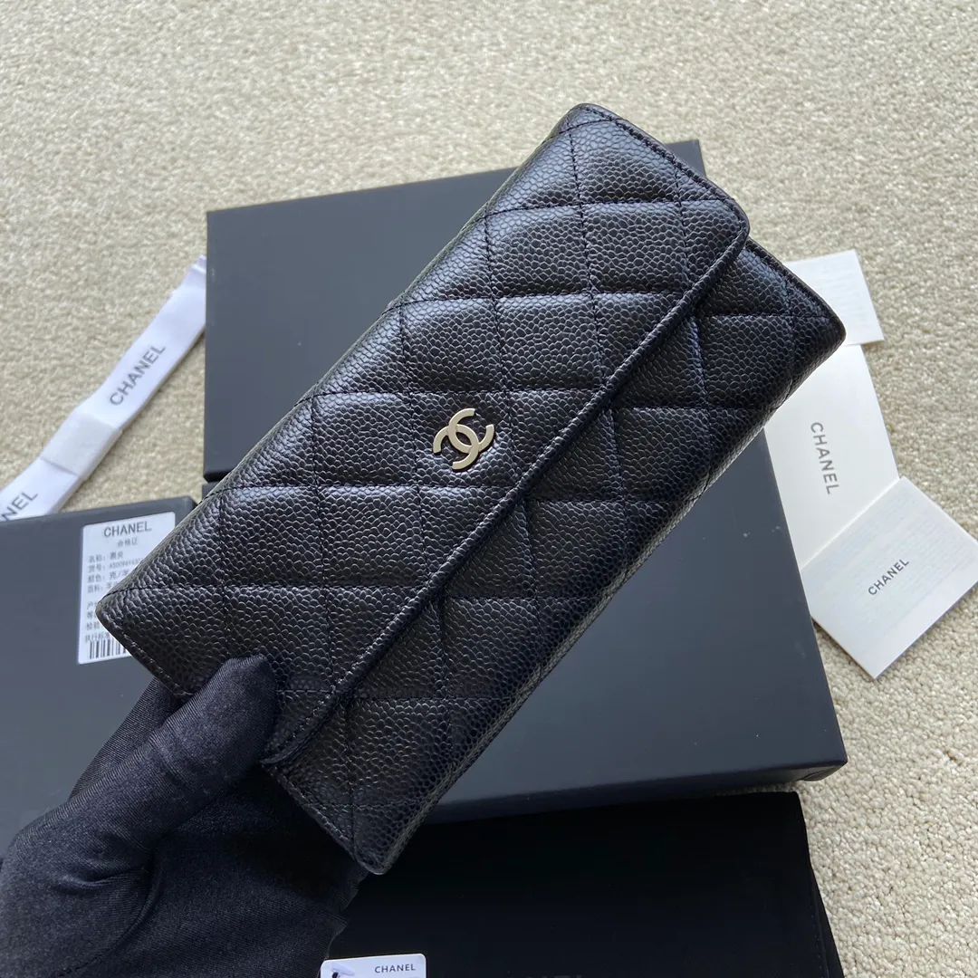 460💰Xiaoxiang imported Italian grained calfskin Item number: A50096 Size: w19×h10.5×d3cm Color: black ball pattern silver steel mark