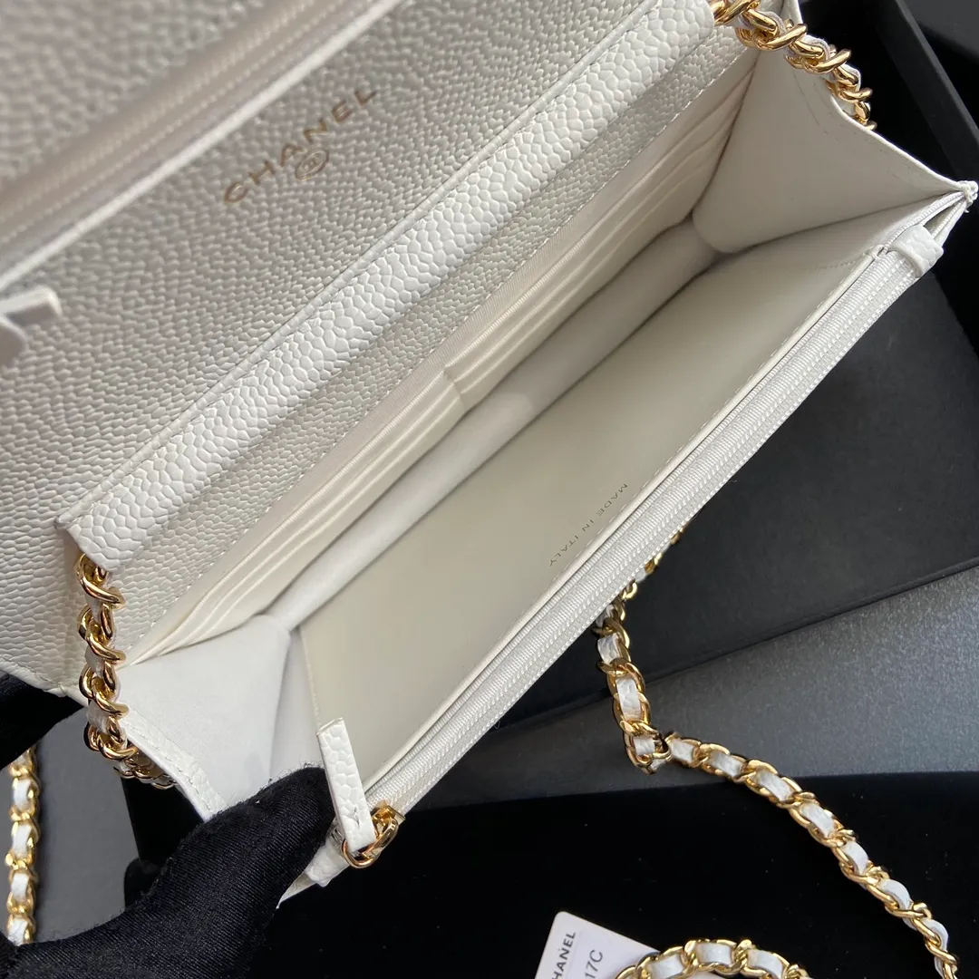Snap button 600💰Xiaoxiang imported Italian calfskin Item number: A33814 Size: w20×h13×d3.5cm Color: white gold steel mark