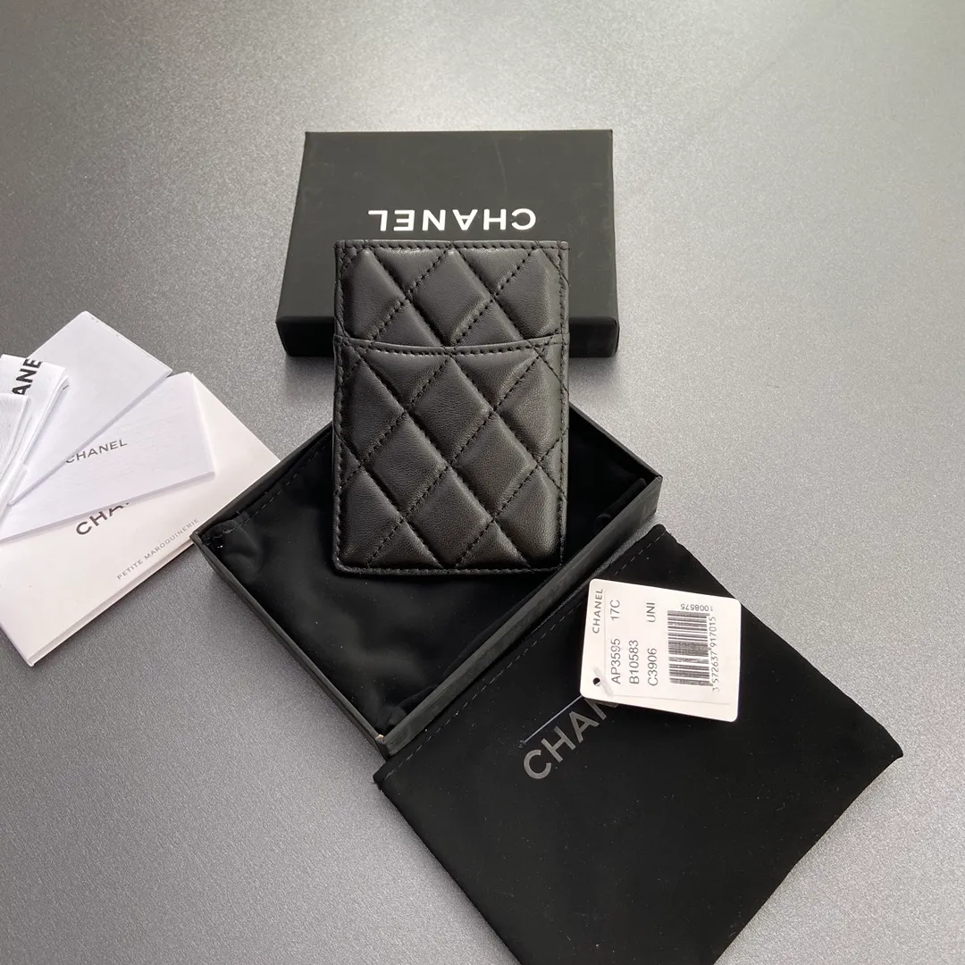 [Special grade hardware original leather] ¥260 Xiaoxiang card holder series Quilted card holder with iconic metal logo Gold-toned metal hardware, exclusive Italian imported leather 5 card slots No.: 3595 Size: w8×11.5cm