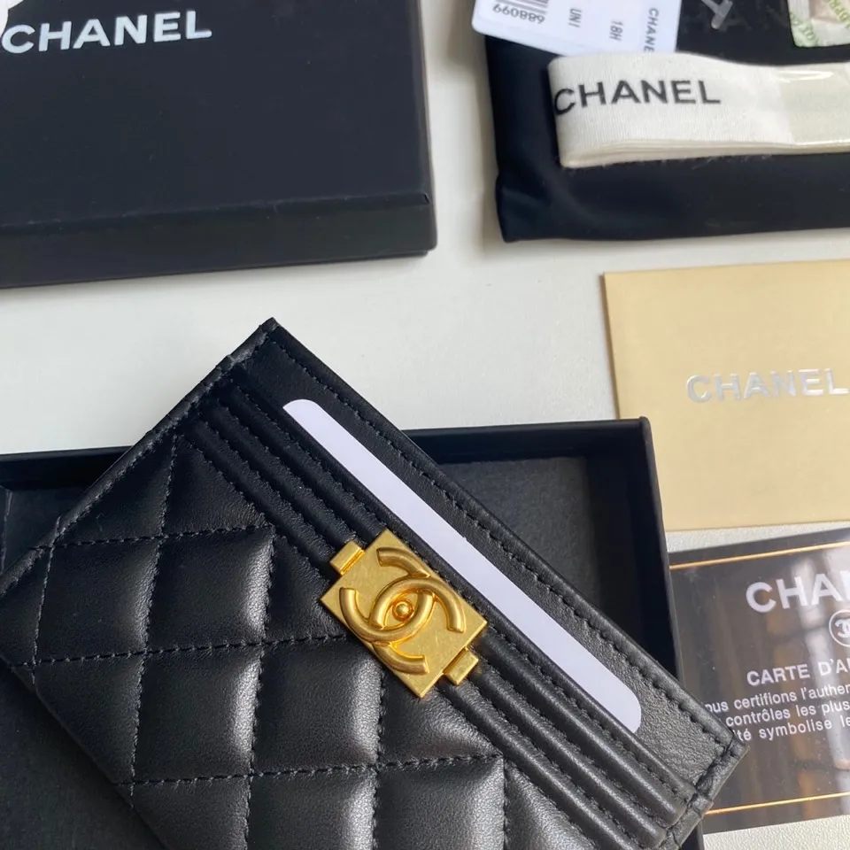220💰 [Original order quality] [Delivery packaging] CHANEL, original order quality, leboy card holder 💦 style number A84431 top leather hardware, beautiful details, complete package! Size 11*7.5*1.