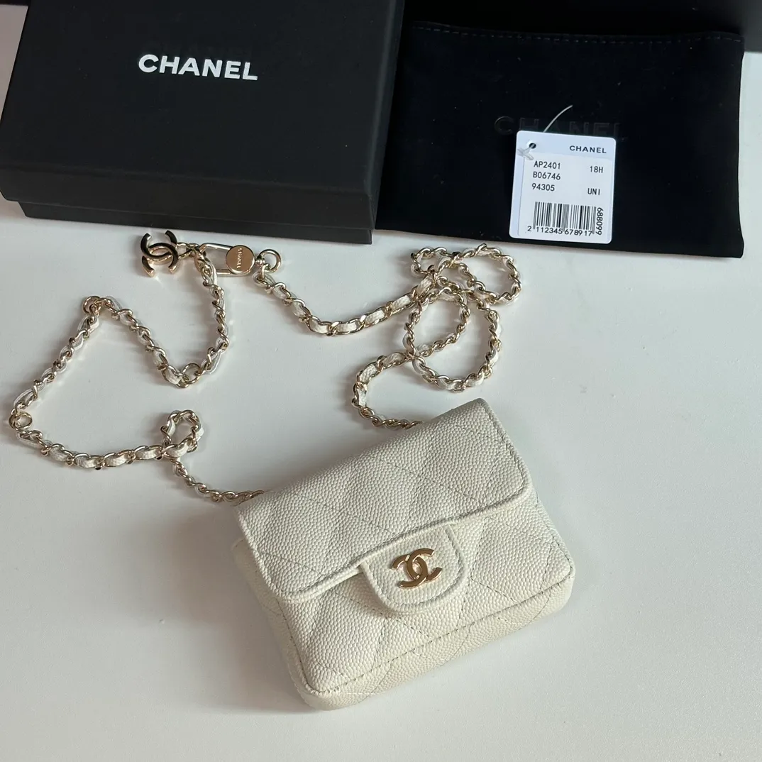460💰 ❤️❤️❤️Ohanel's new waist bag has arrived. Original quality and beautiful details...AP4802Y size 10x8x3.5cm