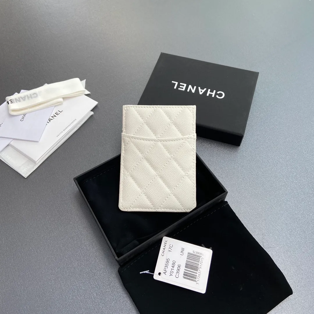 [Special grade hardware original leather] ¥240 Xiaoxiang card holder series Quilted card holder with iconic metal logo Gold tone metal hardware, special Italian imported leather 5 card slots No.: 3595 White fine ball gold Size: w8×11.5cm
