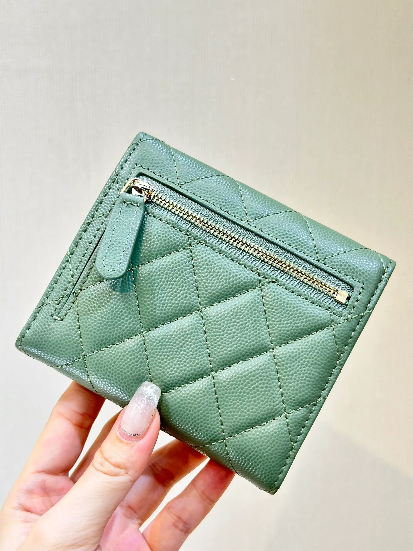 82288 Caviar green gold