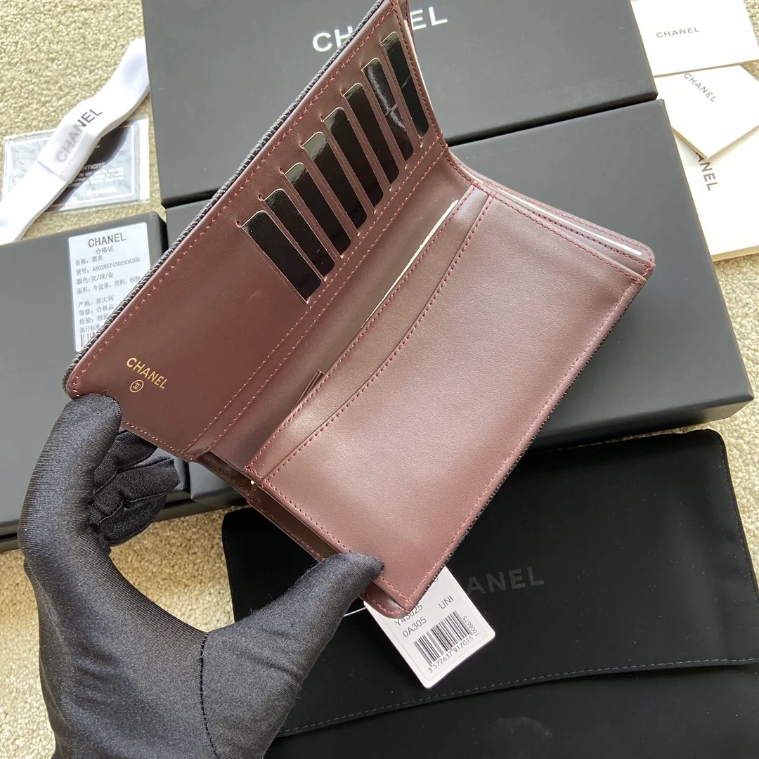 460💰Xiaoxiang imported Italian grain cowhide Item number: A80285 Size: w18.5×h10×2.5cm Color: black ball pattern gold steel mark