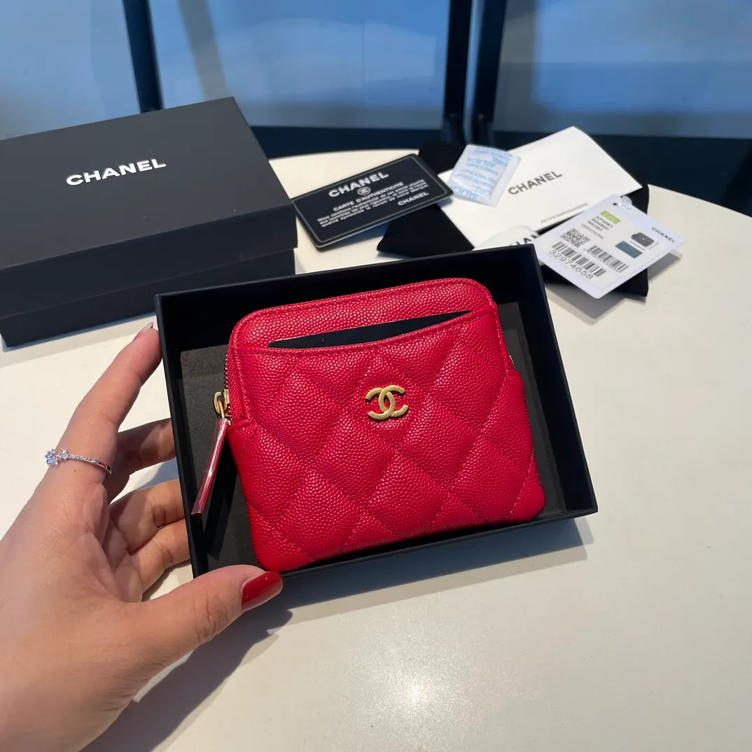 💰420😊Upgraded version💋Chanel🆕 New color colorful fine ball caviar cowhide🐂Classic zipper bag with multiple card slots for change. It can also bring convenience to various bank cards, supermarket cards, shopping cards, and membership cards. It is so small and easy to carry. It is the most fashionable and popular element of coin purses. Do you own it? Comes with the latest complete set of packaging 2061🍃size: 12*9.5cm