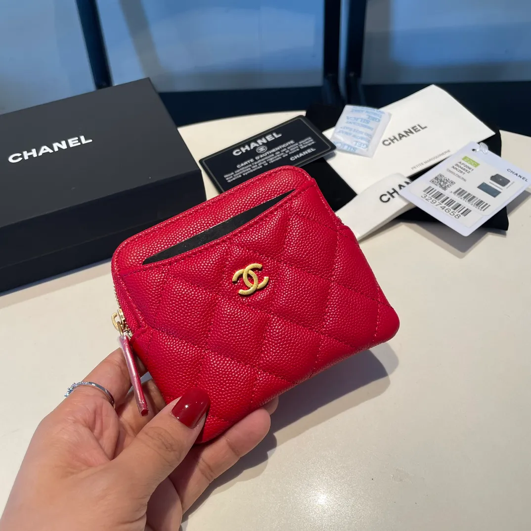 💰420😊Upgraded version💋Chanel🆕 New color colorful fine ball caviar cowhide🐂Classic zipper bag with multiple card slots for change. It can also bring convenience to various bank cards, supermarket cards, shopping cards, and membership cards. It is so small and easy to carry. It is the most fashionable and popular element of coin purses. Do you own it? Comes with the latest complete set of packaging 2061🍃size: 12*9.5cm