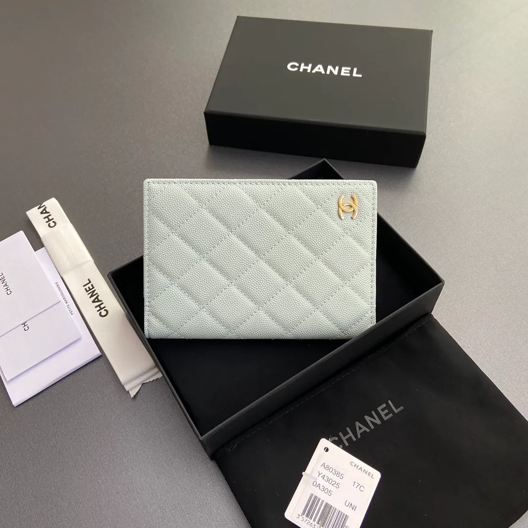 [Special grade hardware original leather] Xiaoxiang passport holder series, quilted with iconic metal logo No.: 80385 Combination picture