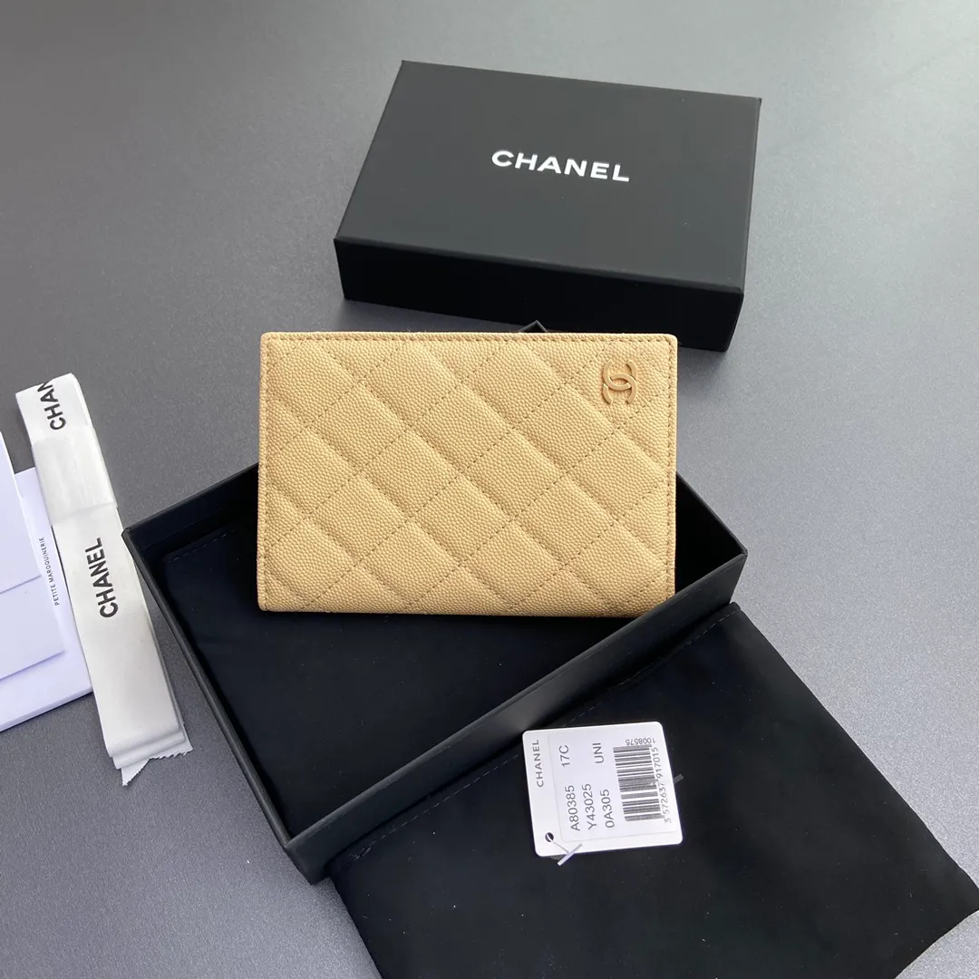 [Special grade hardware original leather] Xiaoxiang passport holder series, quilted with iconic metal logo No.: 80385 Combination picture