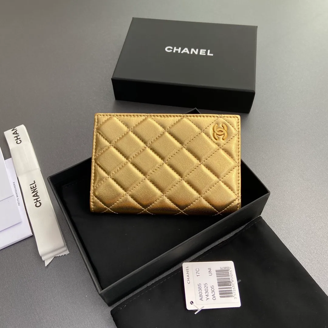 [Special grade hardware original leather] Xiaoxiang passport holder series, quilted with iconic metal logo No.: 80385 Combination picture