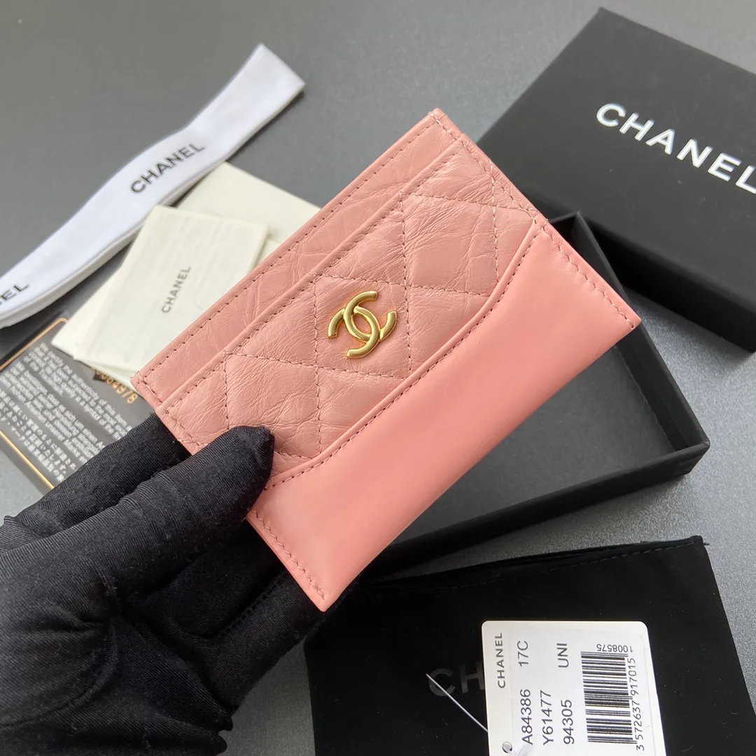220💰Xiaoxiang imported Italian leather Item number: 84386 Size: w11×h7.5cm Color: pink leather gold hardware