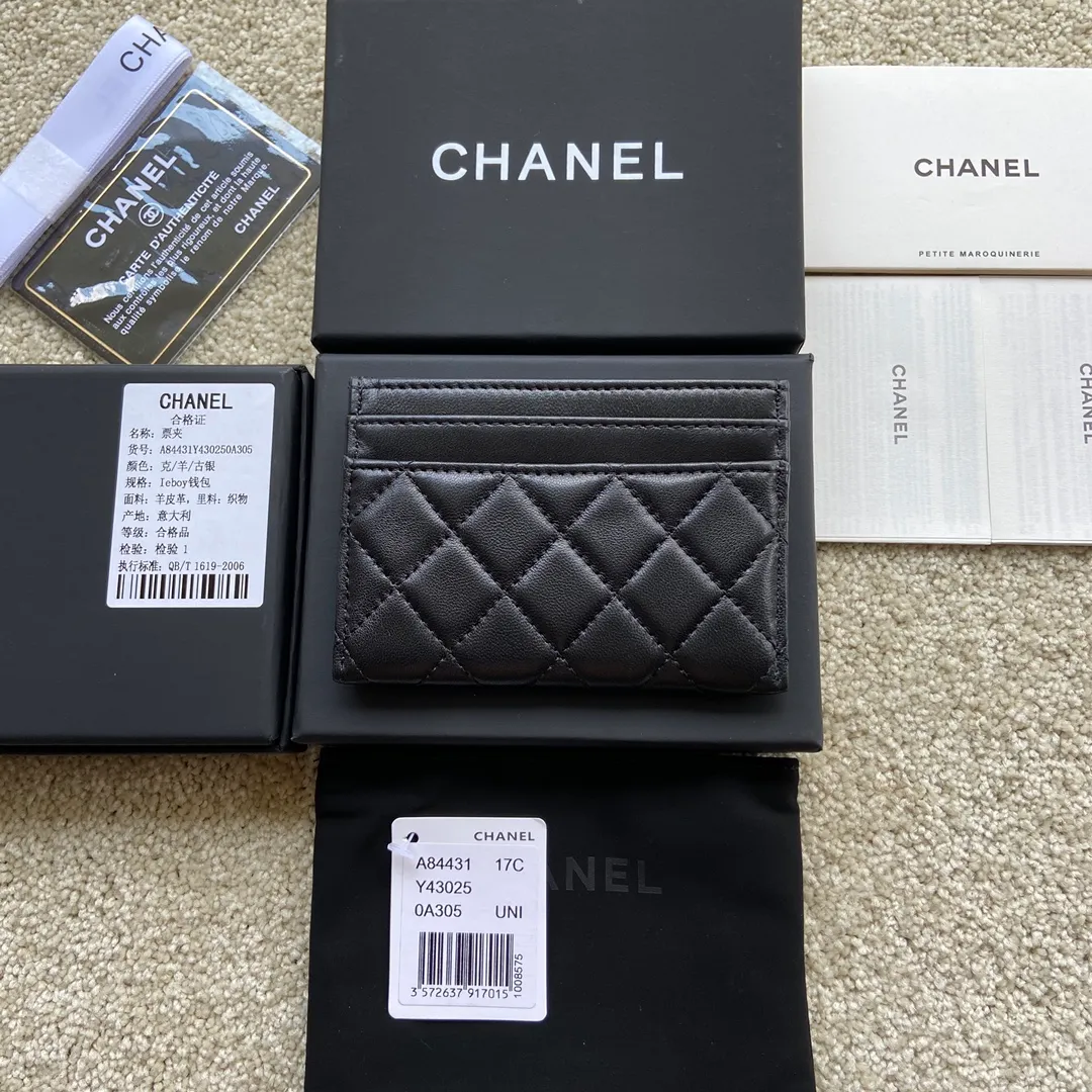 220💰Xiaoxiang imported Italian lambskin Item number: A84431 Size: w11×h7.5 Color: black lambskin silver steel mark